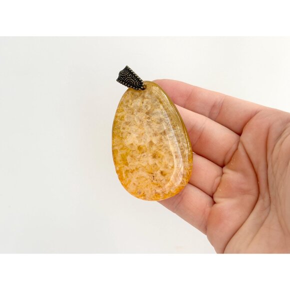 Yellow Agate Crystal Oval Shaped Large Silver Toned Vintage Statement Pendant - Picture 12 of 13